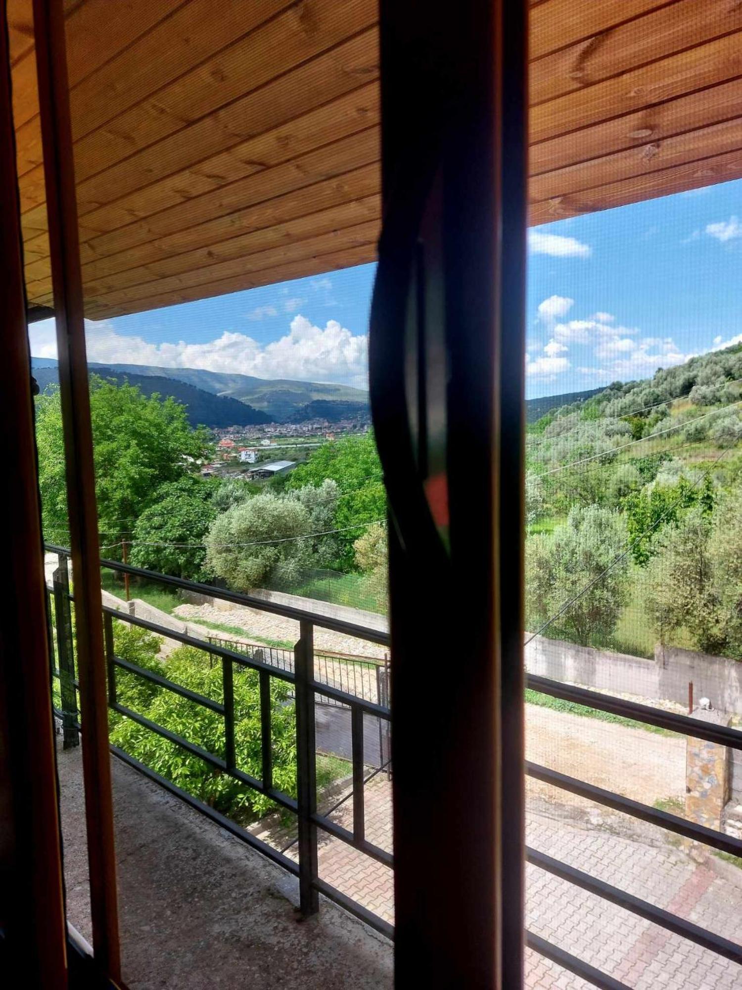 Guest House Xhaferaj Berat Extérieur photo